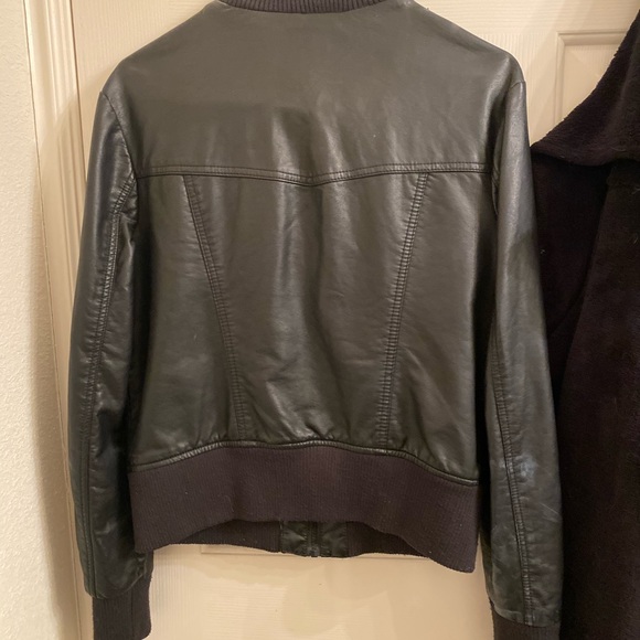 Leather Jacket - Picture 6 of 7